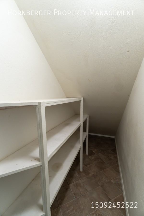 10310 N Morrison Rd - Photo 3 of 24