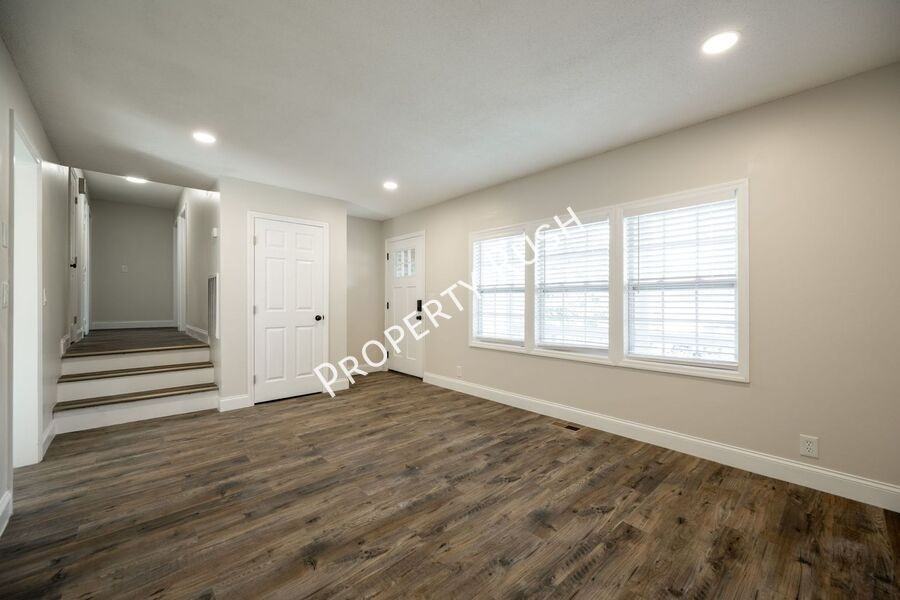 600 Corbley Rd - Photo 4 of 31