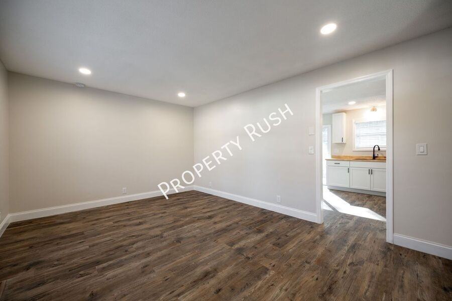 600 Corbley Rd - Photo 5 of 31