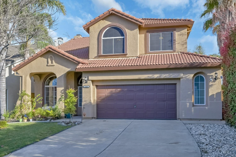 2341 June Mountain Ct - Photo 2 of 17