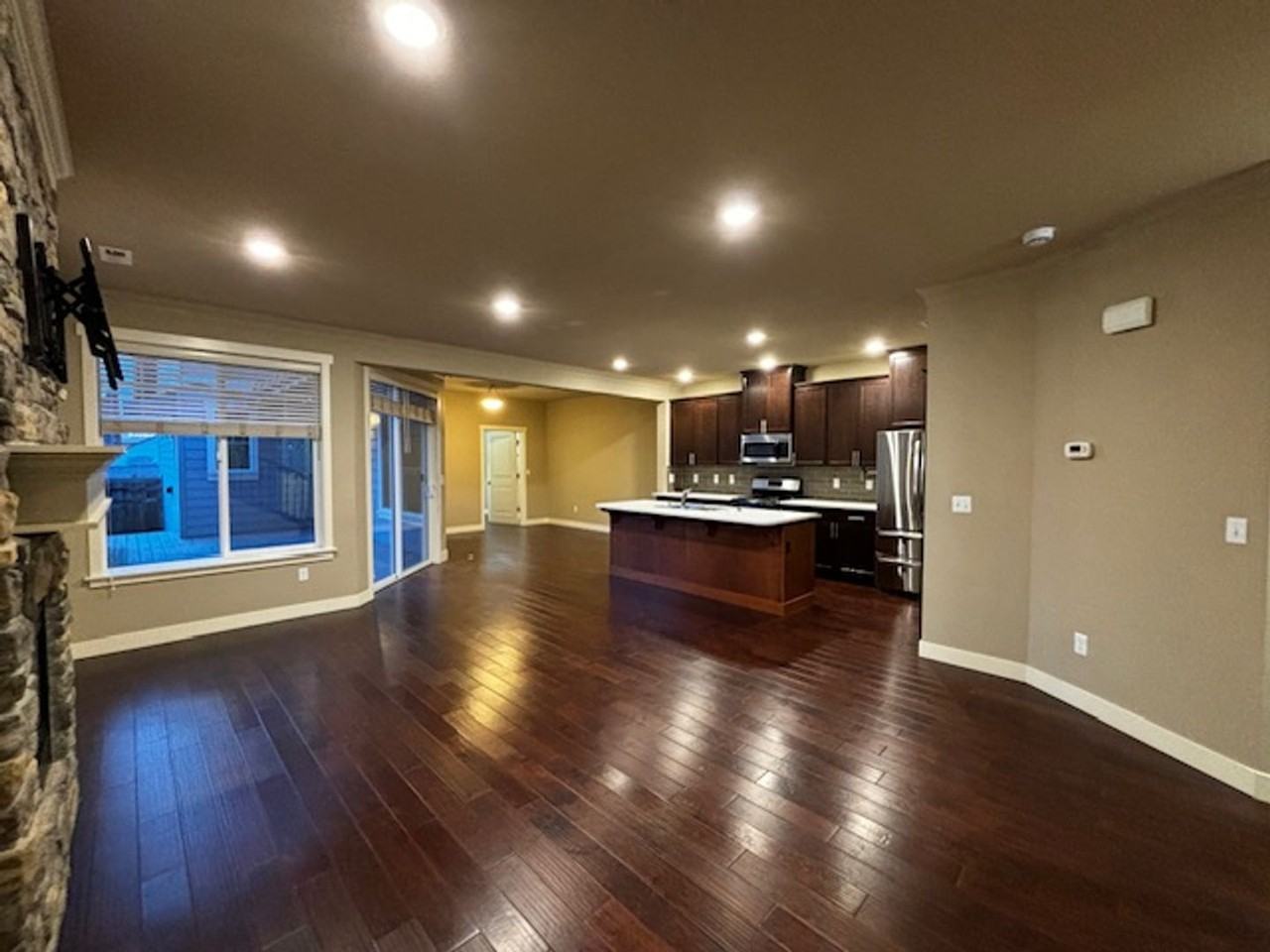 2403 Peabody St - Photo 2 of 31