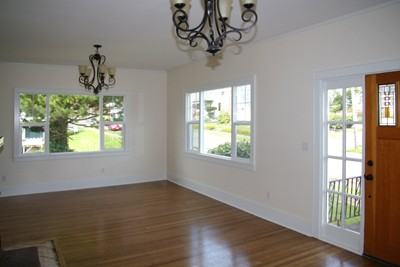 1619 W 6th St - Photo 2 of 13