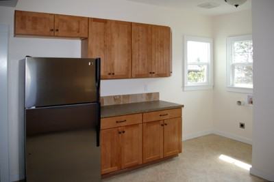 1619 W 6th St - Photo 6 of 13