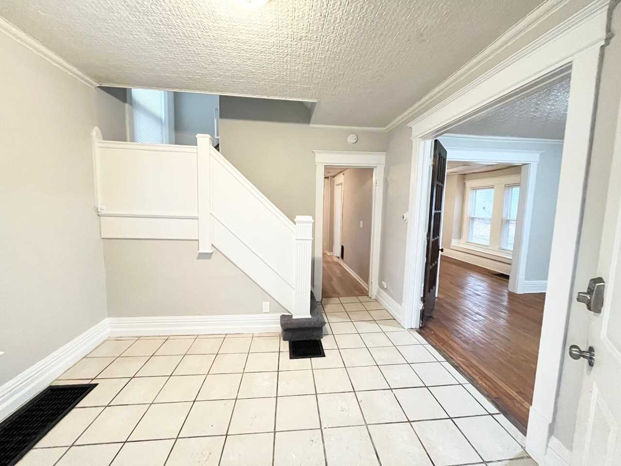 316 Reynolds St - Photo 3 of 11