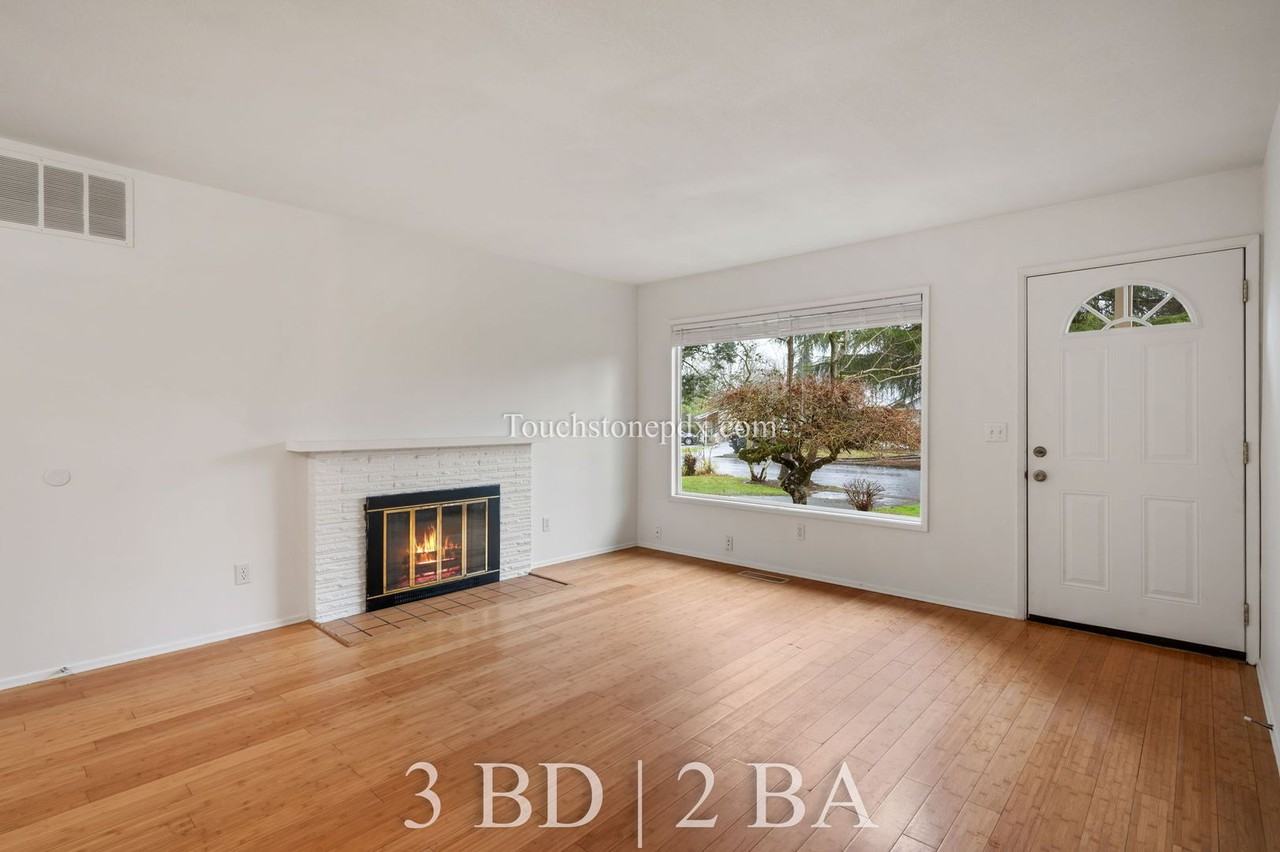 12405 Sw Brookside Ave - Photo 5 of 33