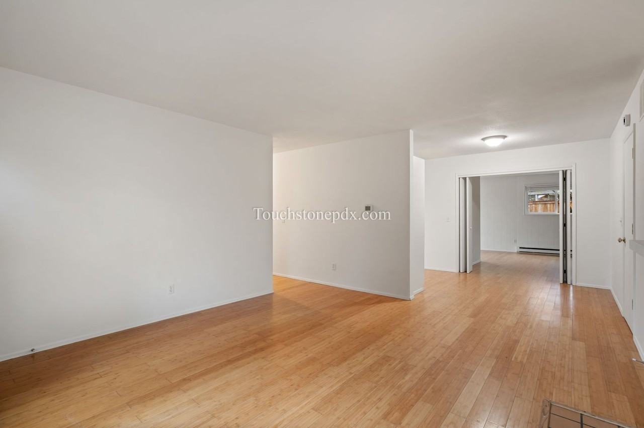 12405 Sw Brookside Ave - Photo 6 of 33