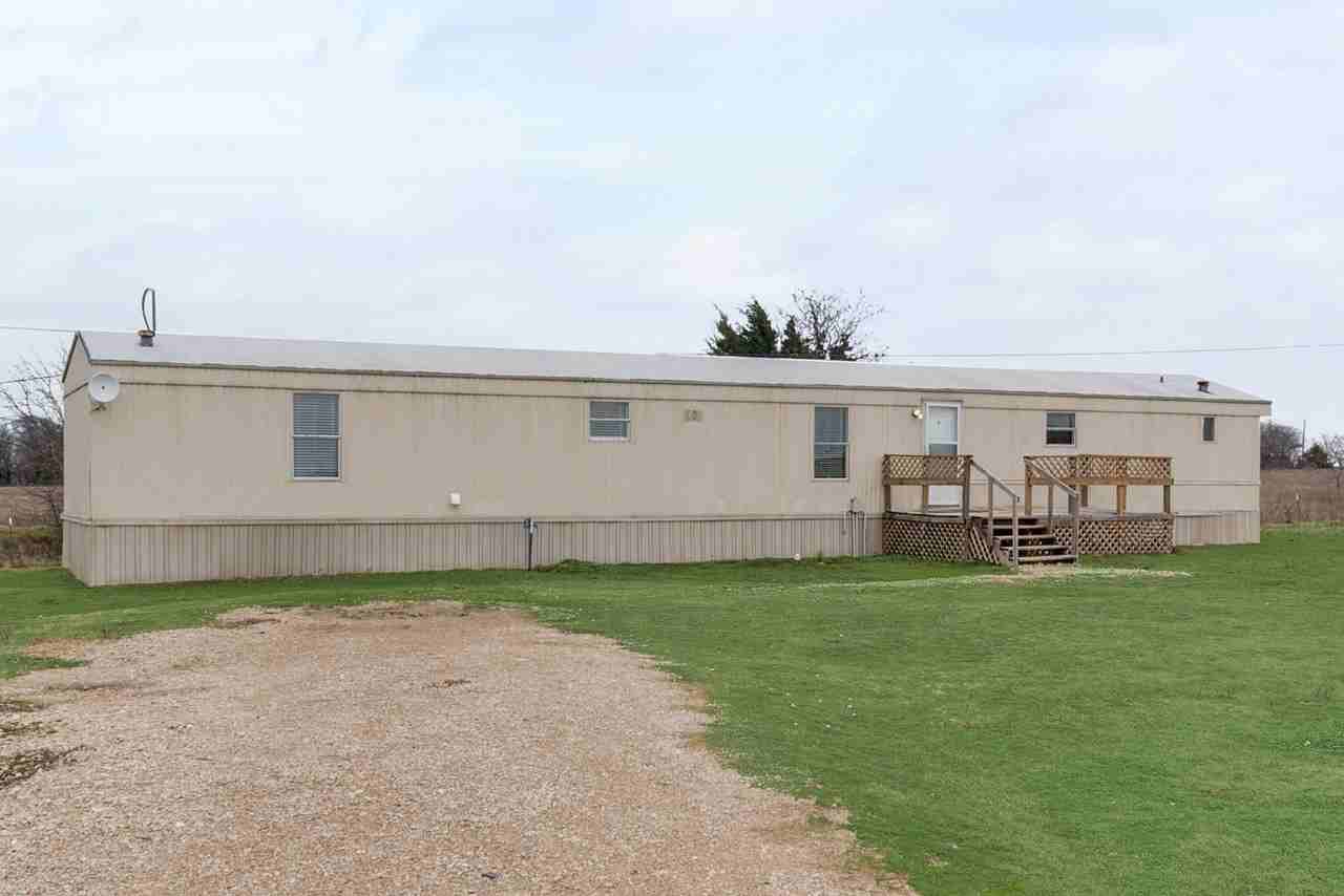 2146 County Road 2130 - Photo 2 of 23