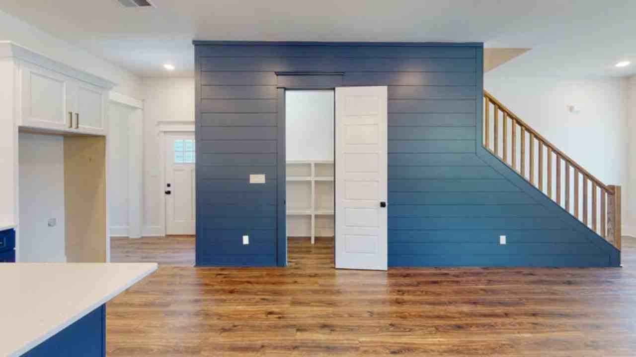 234 Mccowat St - Photo 5 of 27