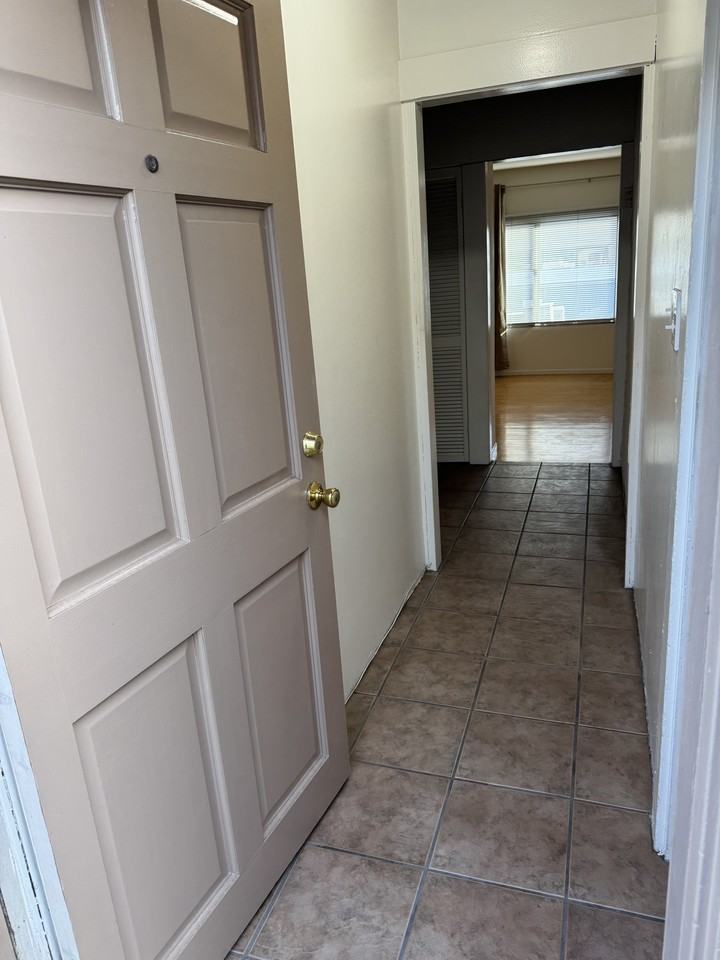 56 N Lake Ave #1 - Photo 3 of 10