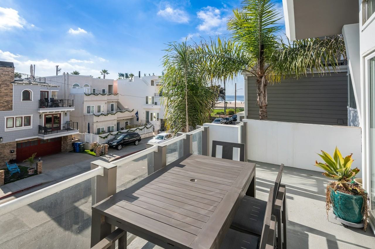 53 15th Street - Photo 7 of 50