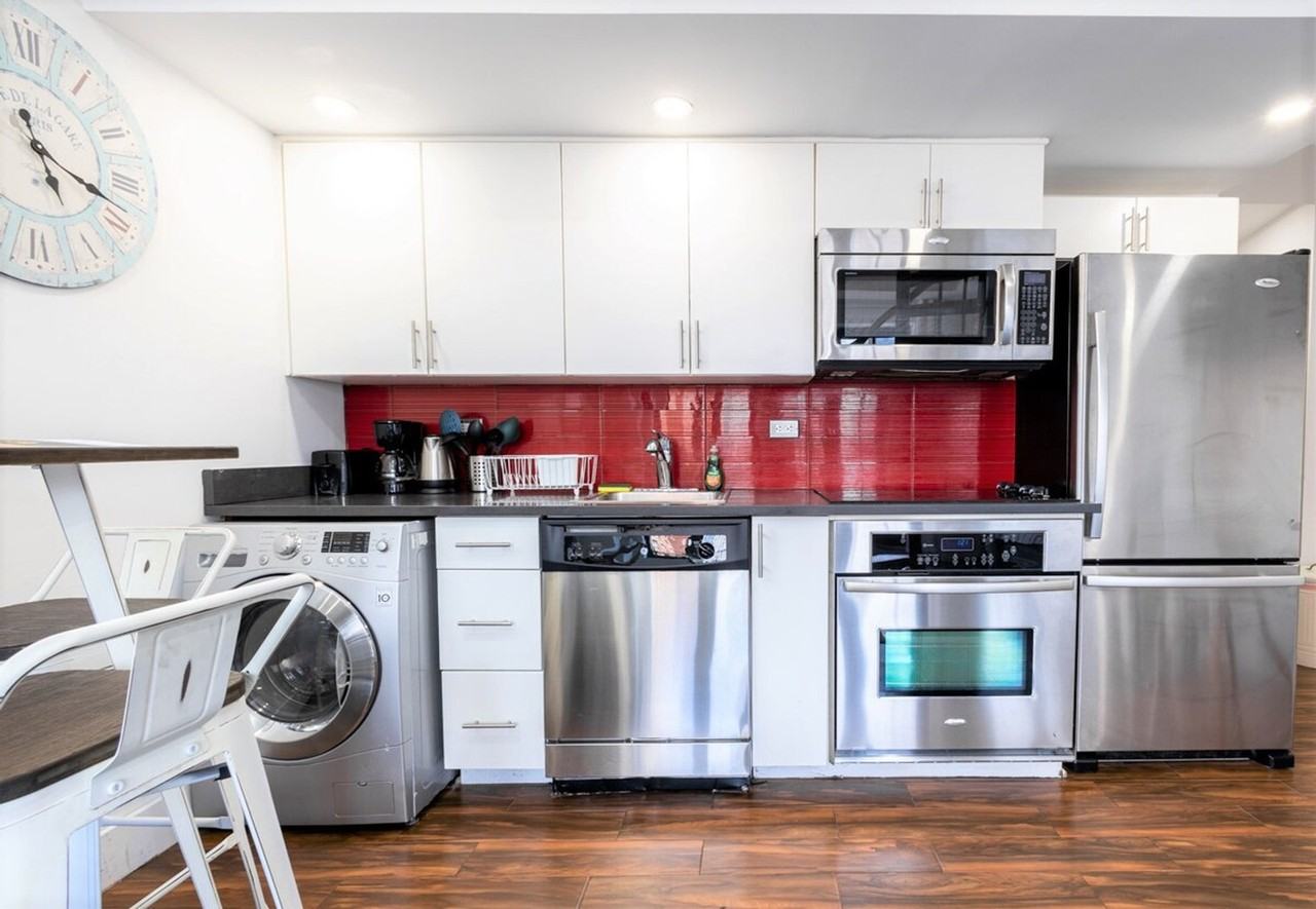 809 9th Avenue - Photo 4 of 57