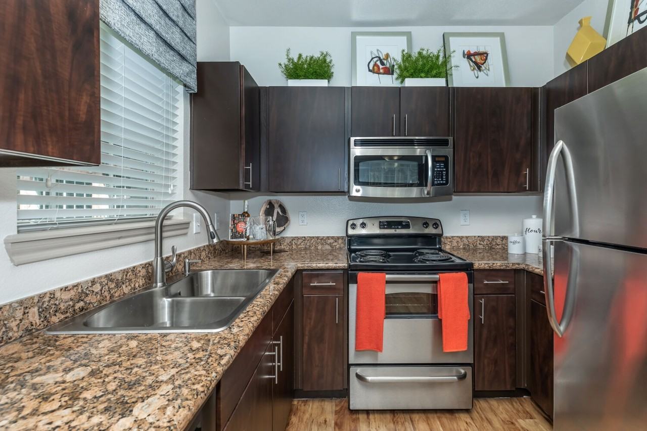 Richmond Towne Homes - Photo 2 of 26