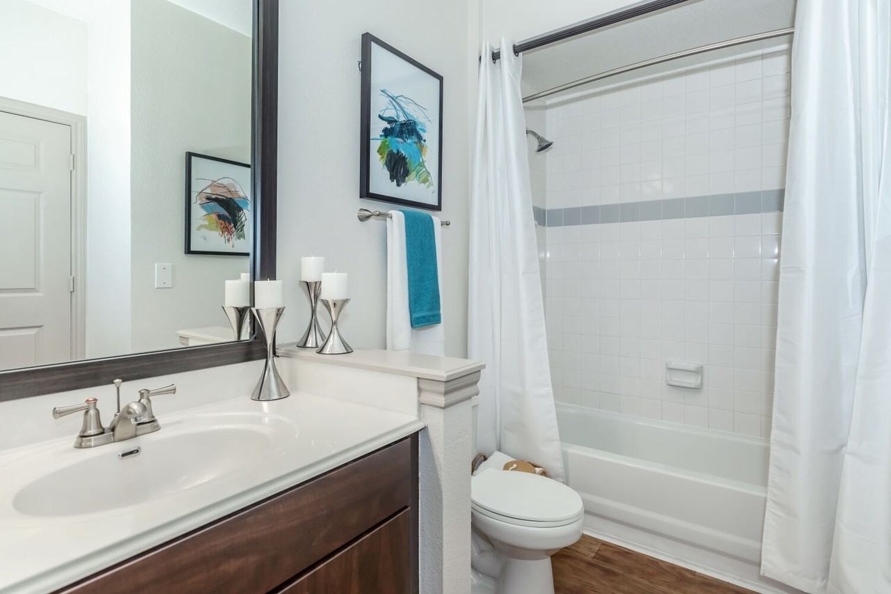 Richmond Towne Homes - Photo 7 of 26