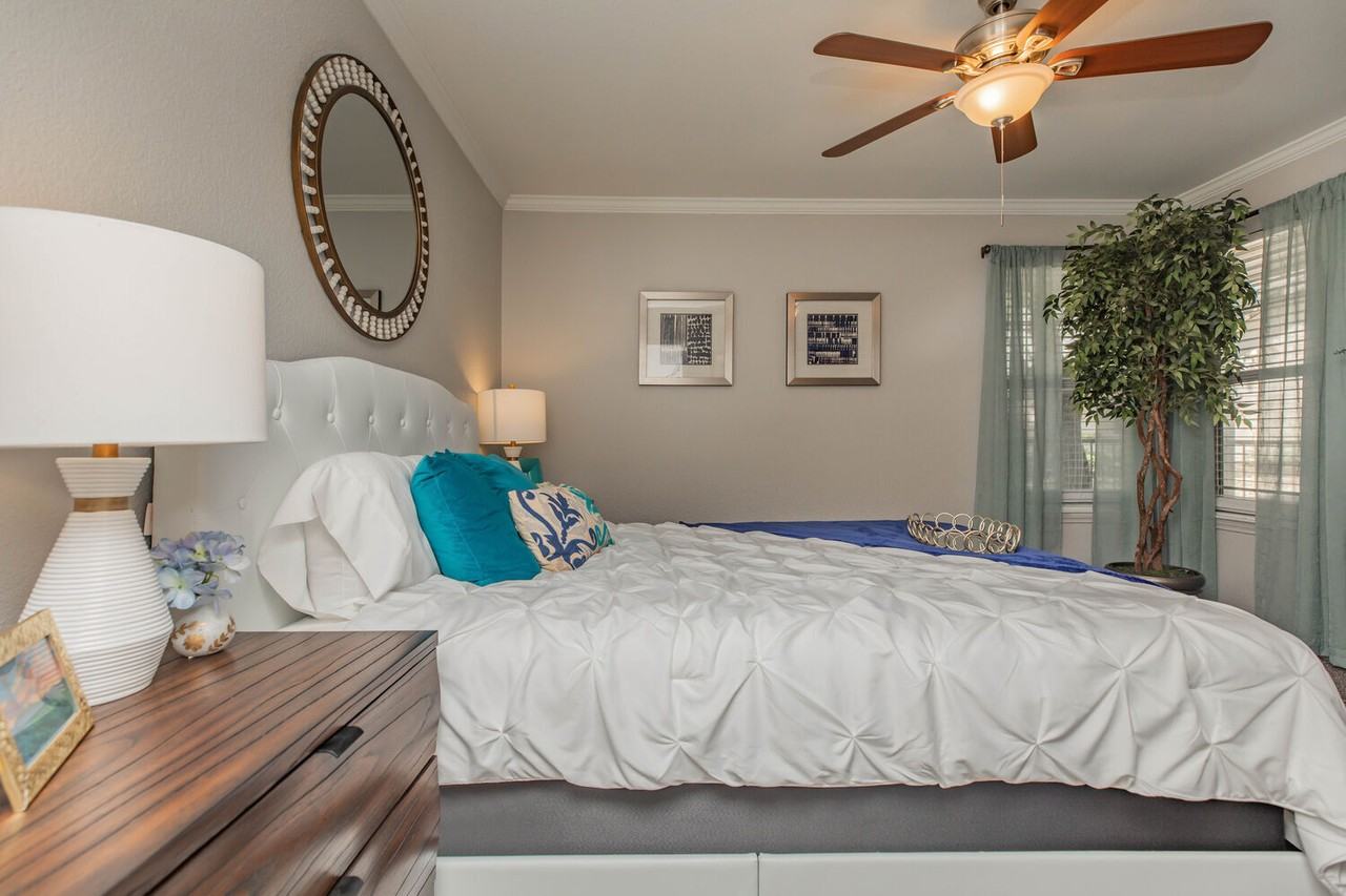 Oxbow Hill Country - Photo 7 of 22