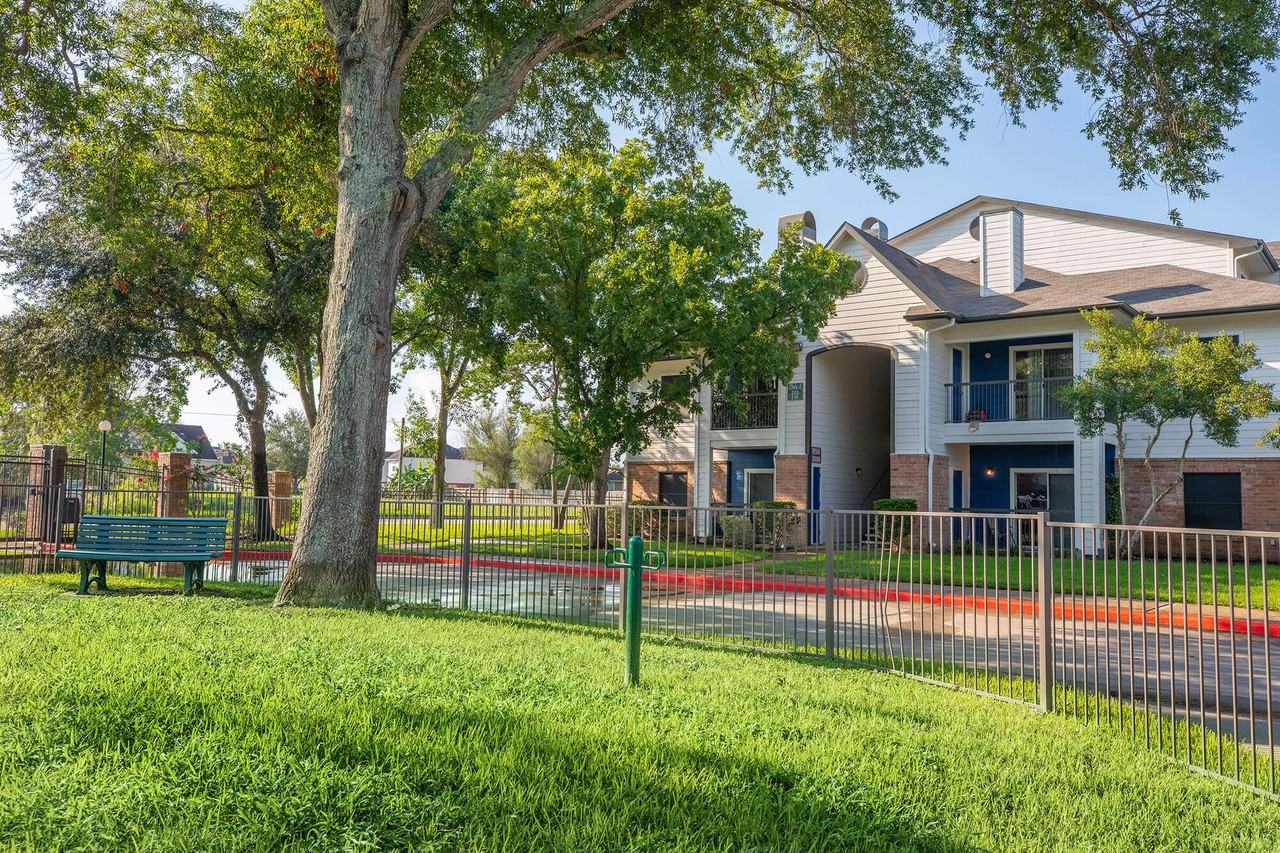 Regatta Bay - Photo 4 of 22