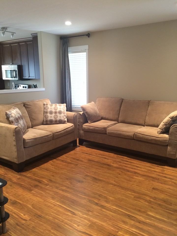 154 Hennick St - Photo 3 of 16