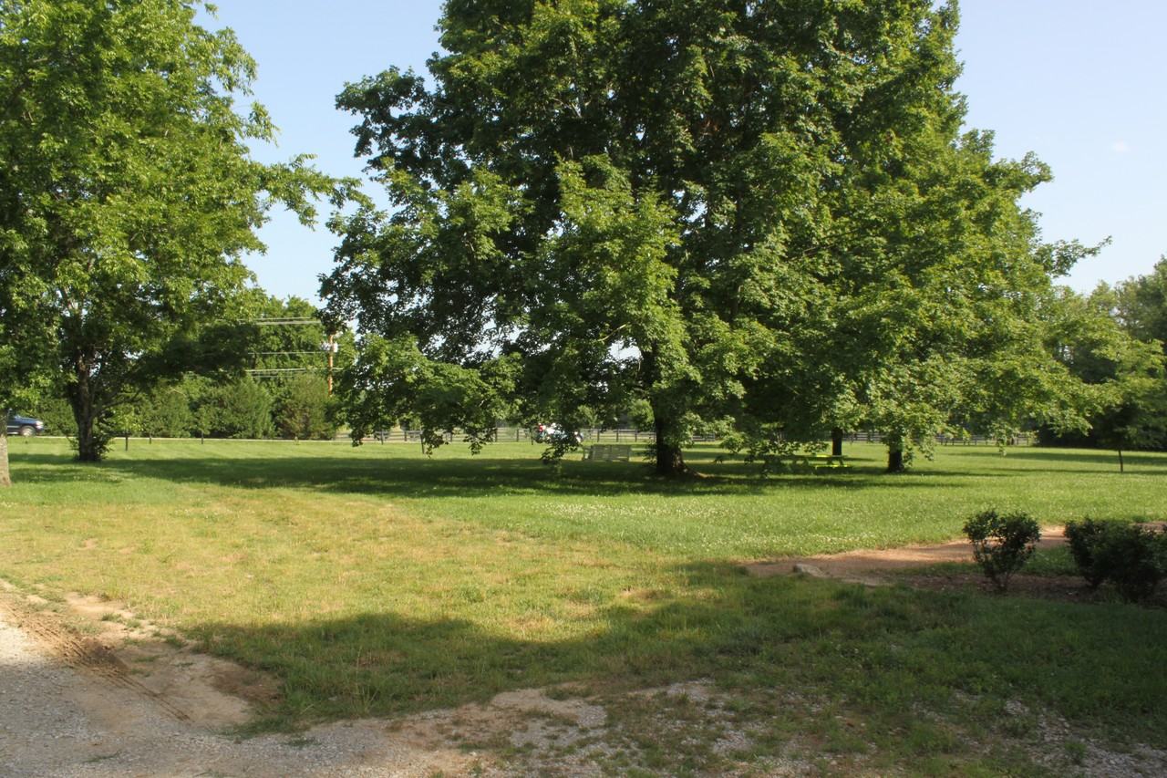 1682 Old Hillsboro Rd - Photo 2 of 14