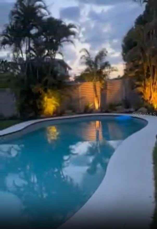 6304 Beechwood Avenue - Photo 5 of 41