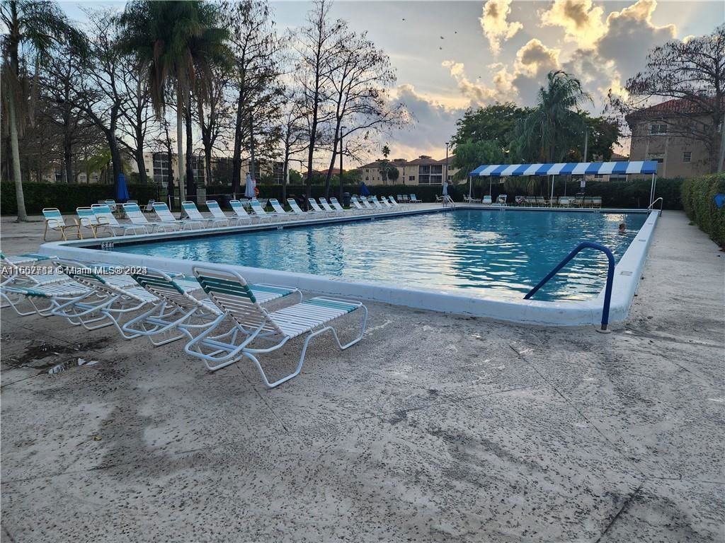 3719 Nw 84th Ave #F1R - Photo 3 of 8