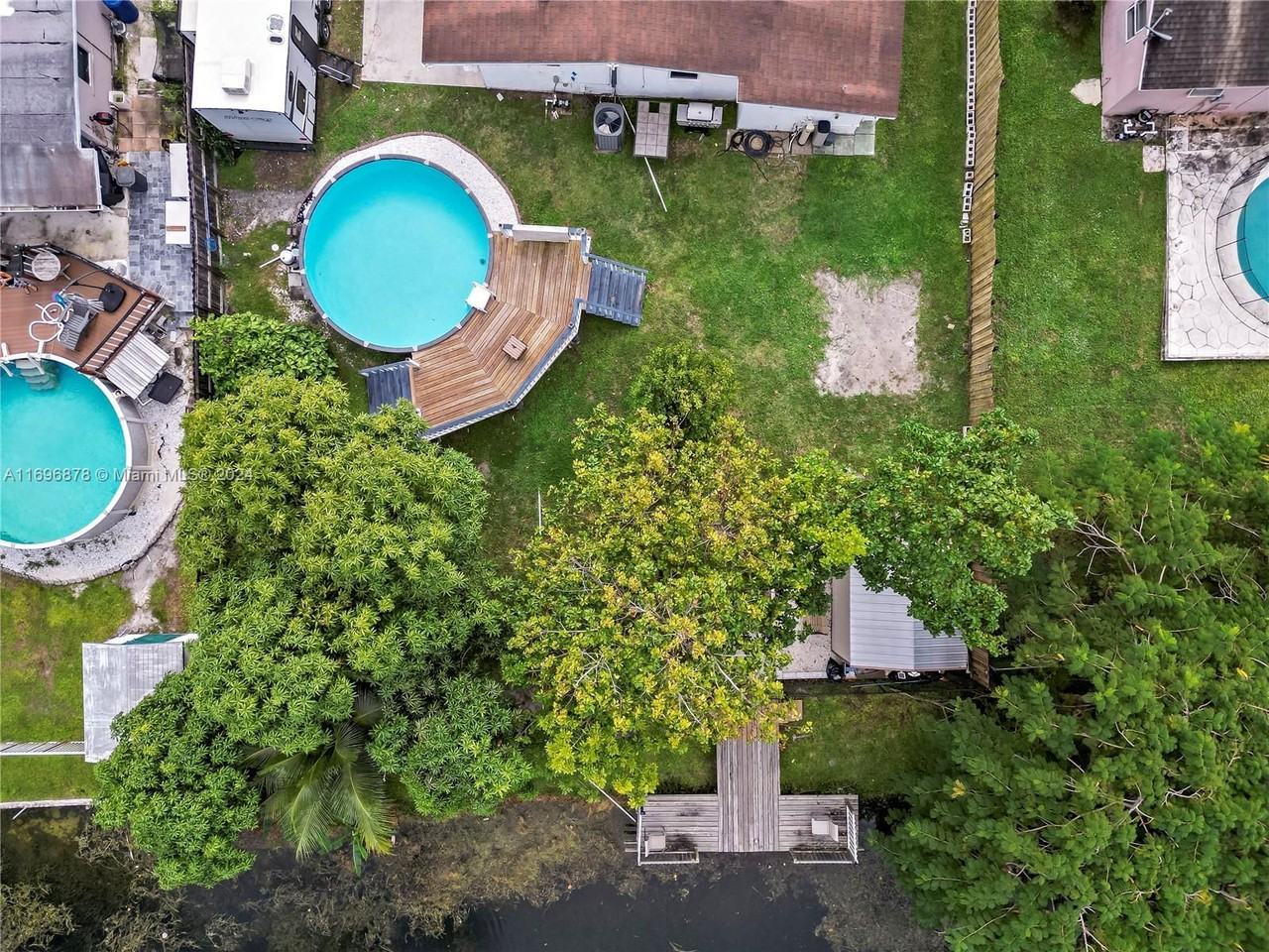 6129 Hogan Creek Rd - Photo 2 of 8