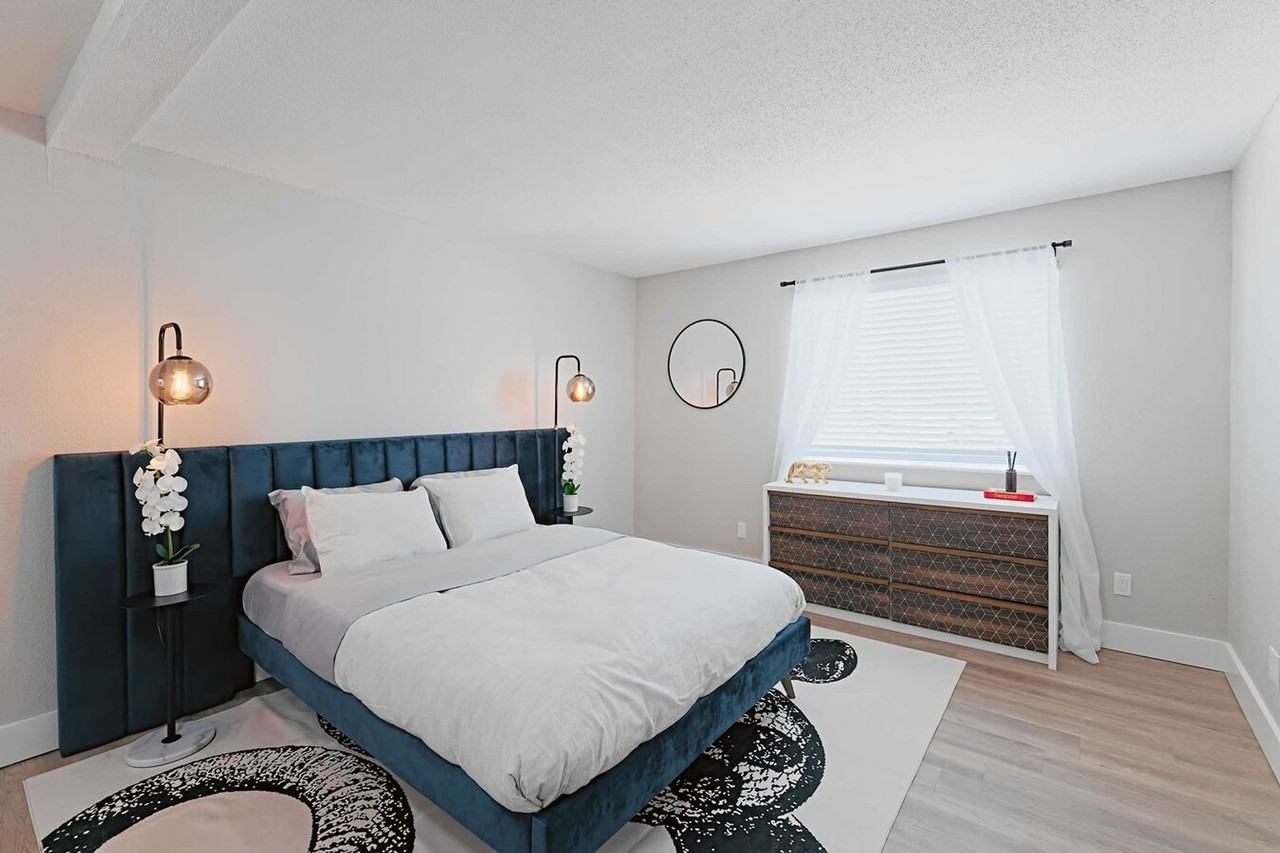 The Grove Apartments - Photo 3 of 7