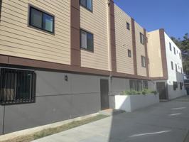 featured image of 1575 W 37th Pl