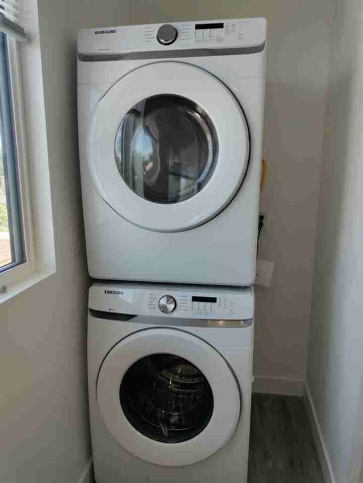 Private Bed AND BATH in co - Photo 2 of 2