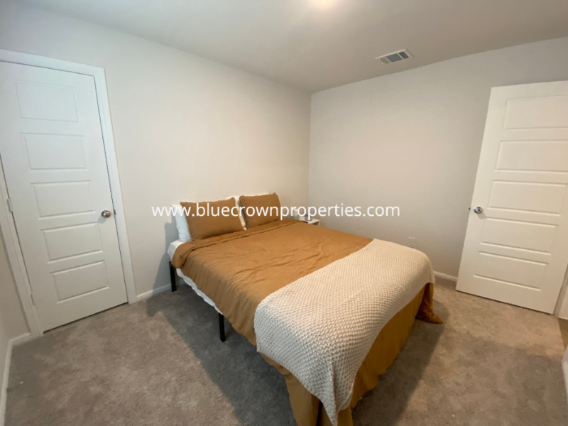 1136 Aragon Trl - Photo 2 of 20