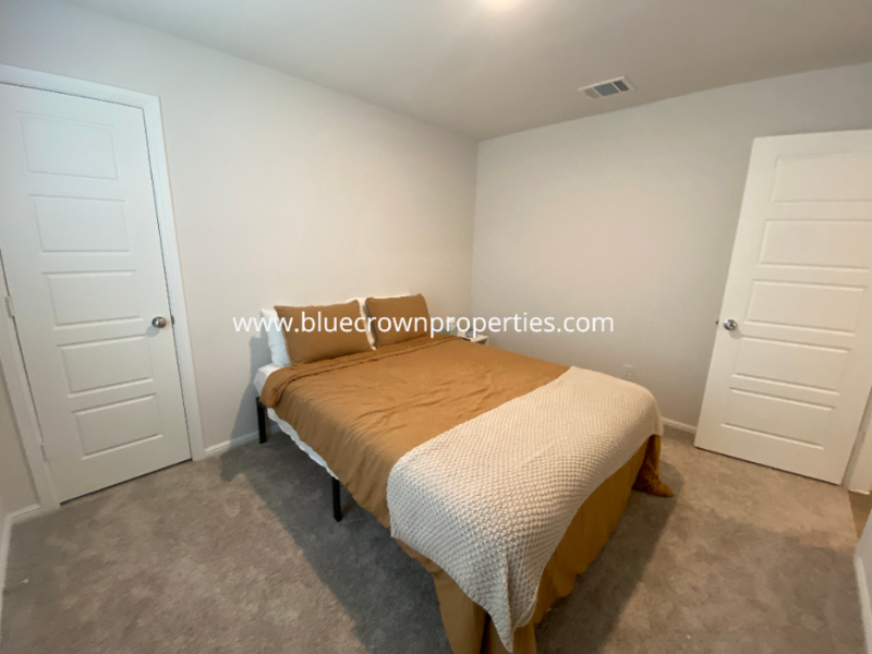 1136 Aragon Trl - Photo 3 of 20