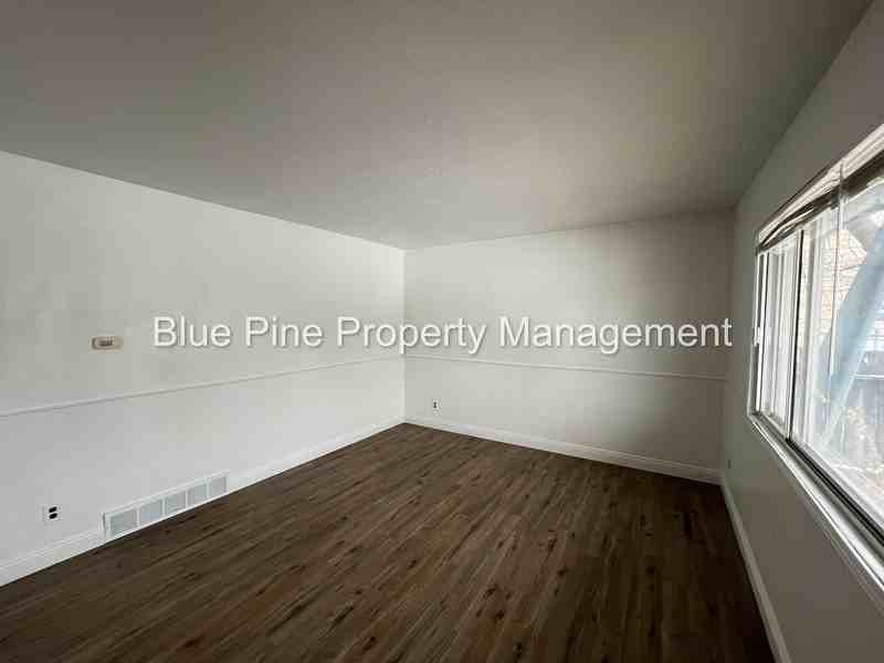 743 May St - Photo 2 of 23