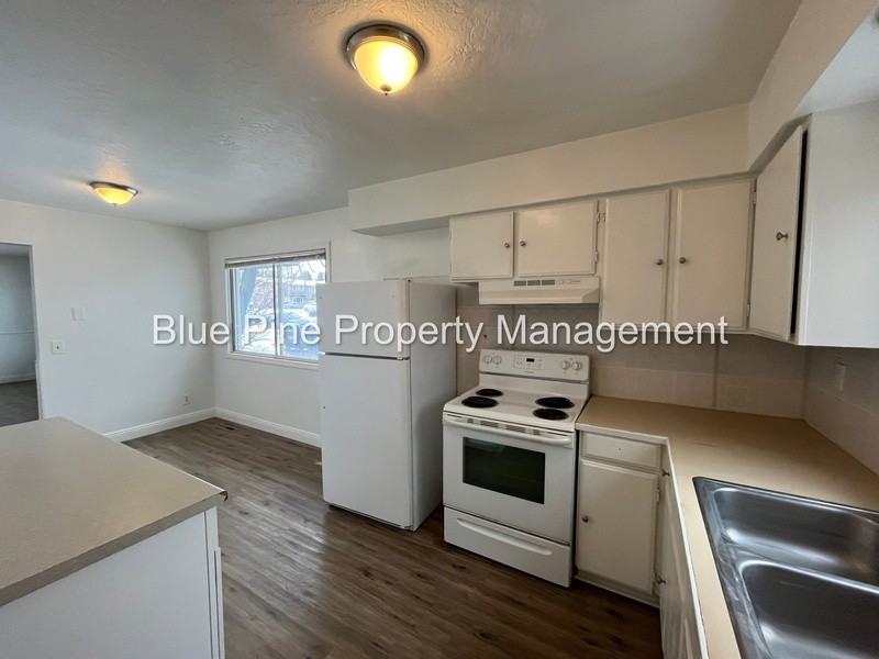 743 May St - Photo 5 of 23