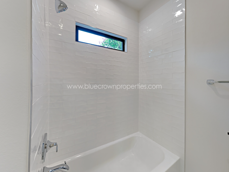 4417 Emerson Ave - Photo 2 of 23