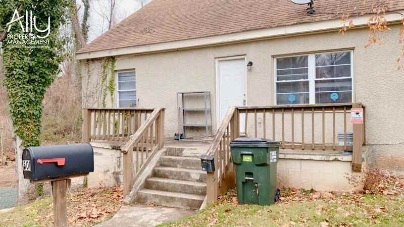 501 Rockland Ave - Photo 3 of 26