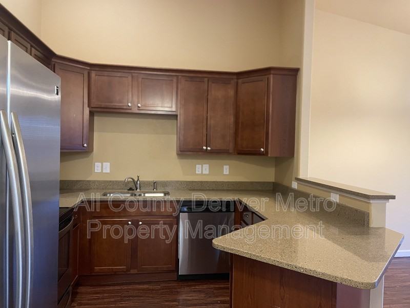 5014 Everett St #202 - Photo 4 of 34