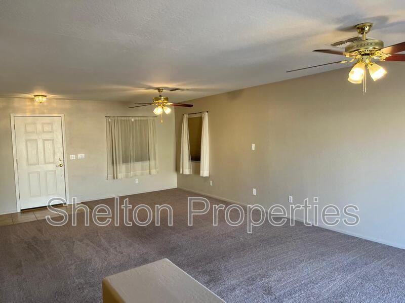 12532 W Myer Ln - Photo 3 of 17