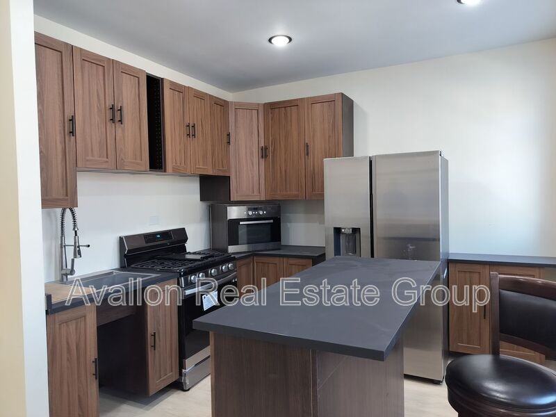 227 Hamilton Ave #2 - Photo 2 of 15
