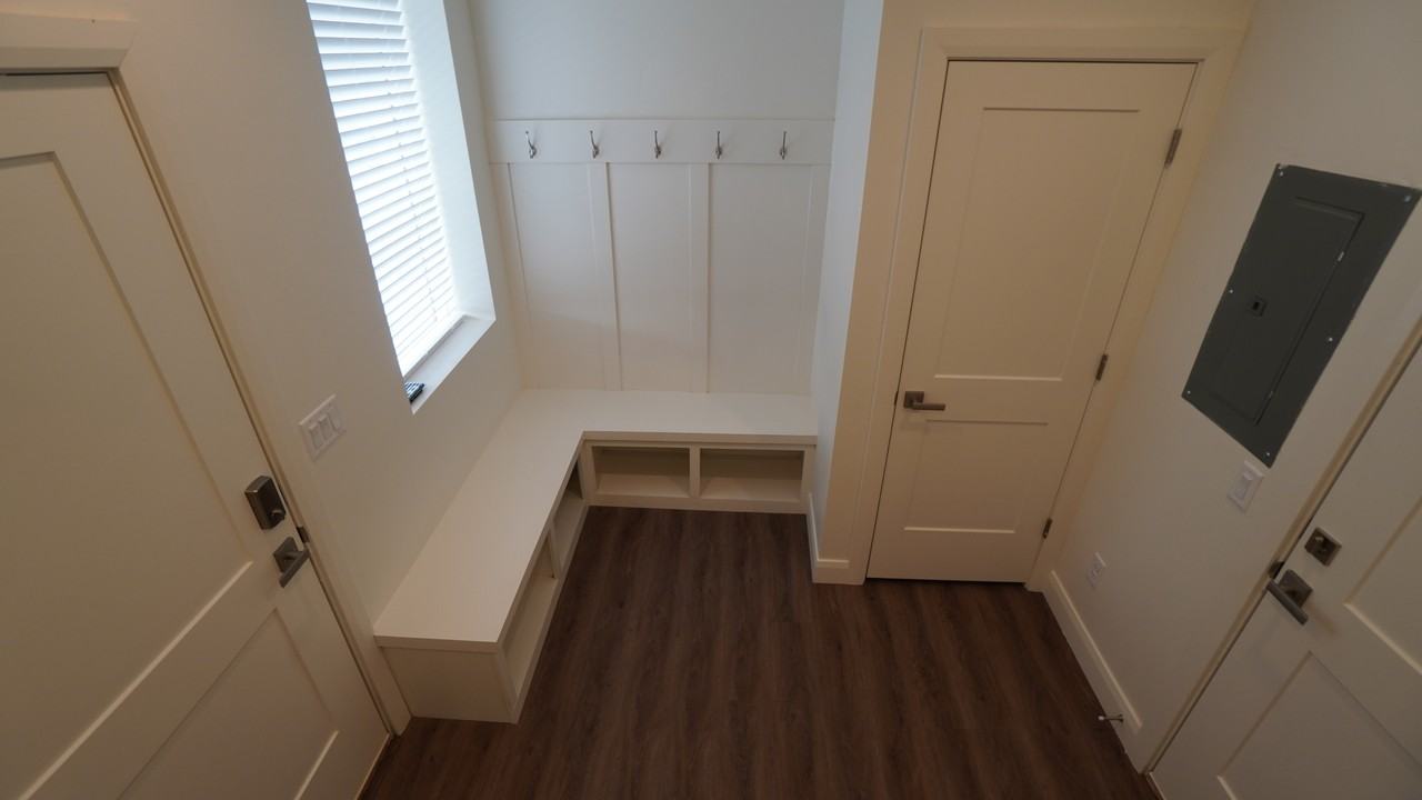 2925 S Highwayste #4 - Photo 3 of 26