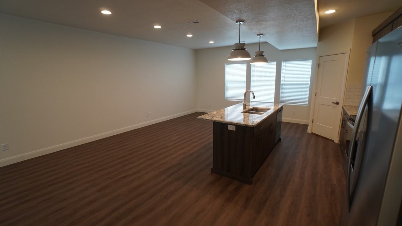 2925 S Highwayste #4 - Photo 5 of 26