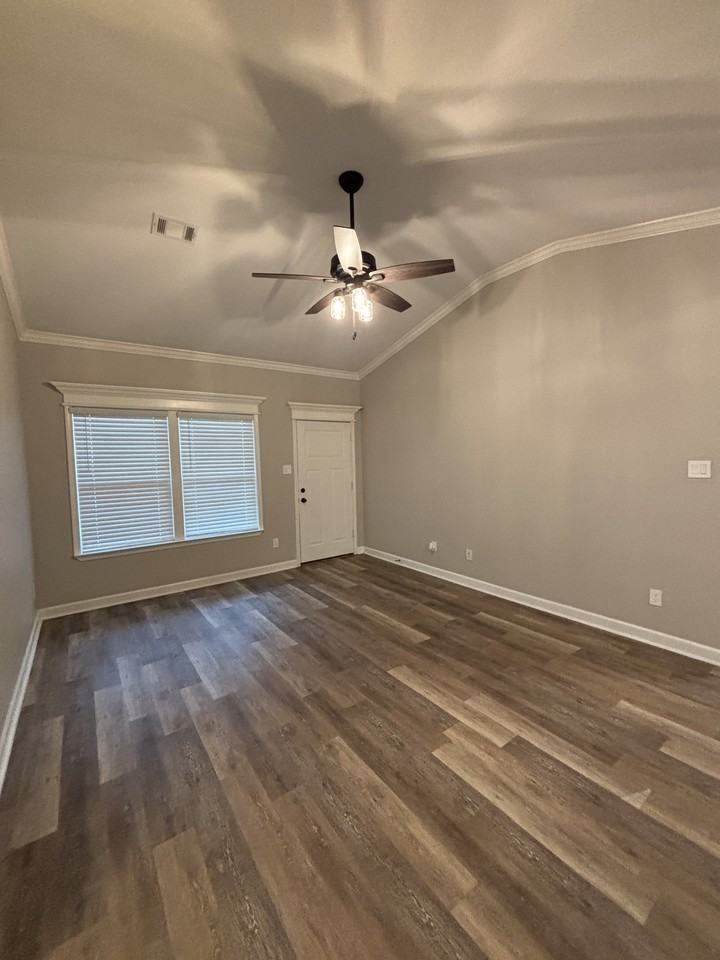 39 Woodhaven Dr - Photo 4 of 24