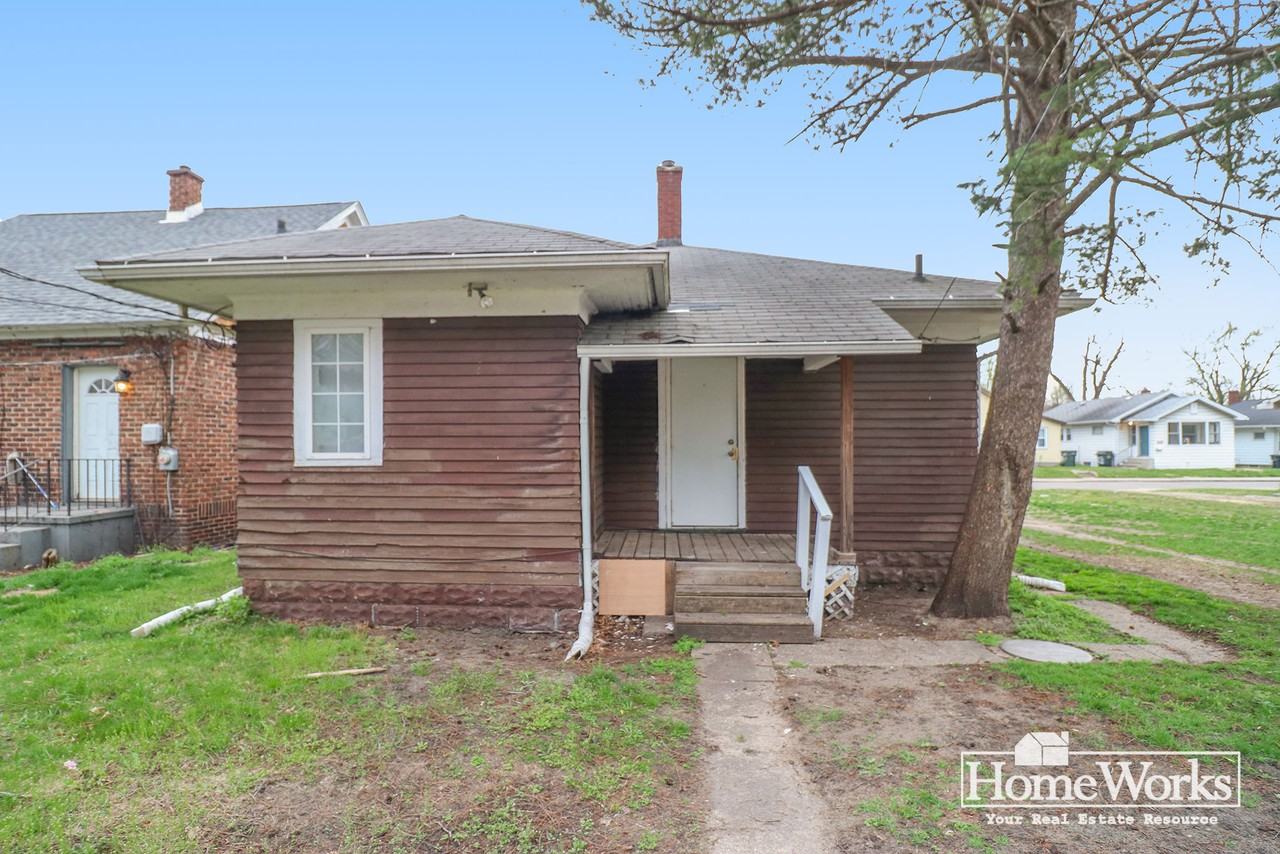 1218 Miner St - Photo 2 of 17
