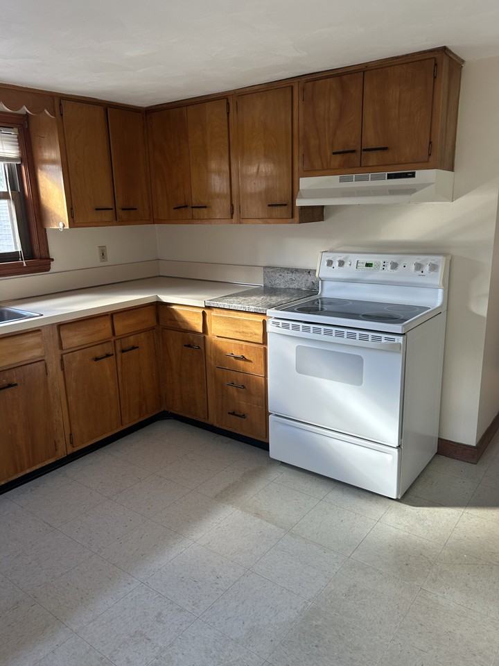 43 Johnson Pl - Photo 2 of 15