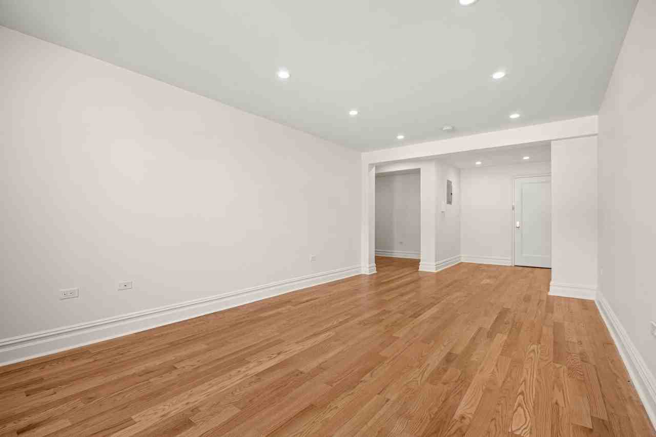 9725 64Th Ave - Photo 2 of 6