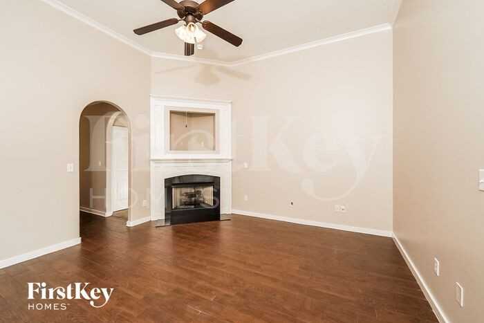 124 Sharpe St - Photo 2 of 15