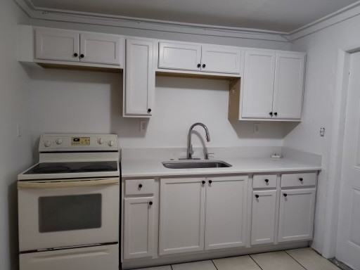 1618 Ave K, Unit B - Photo 2 of 2