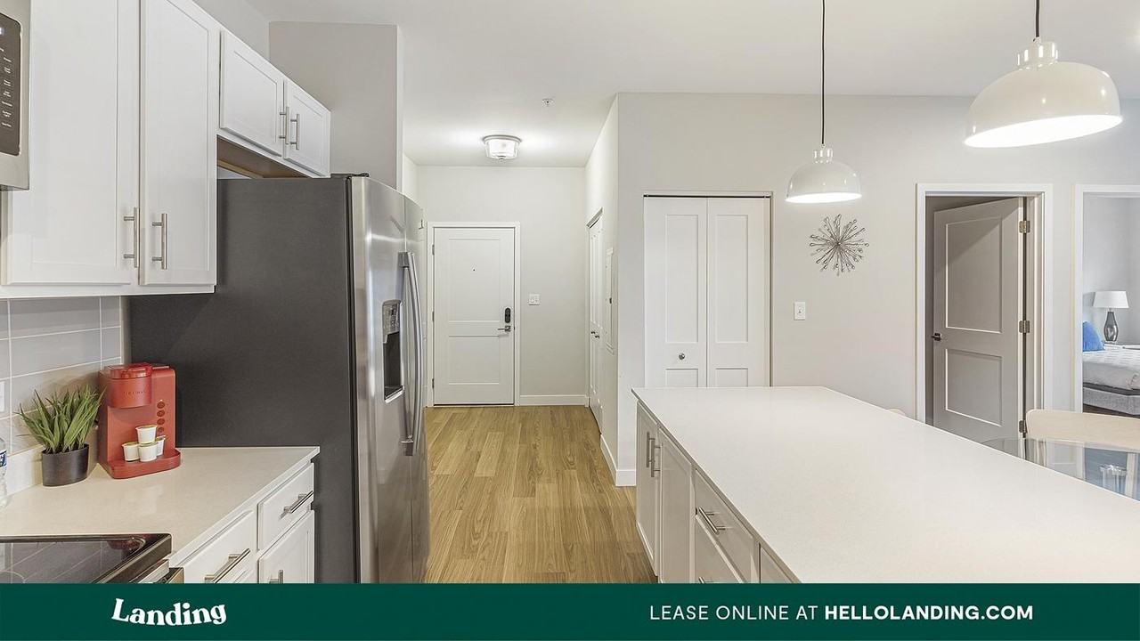 8900 Archer Ave - Photo 3 of 50
