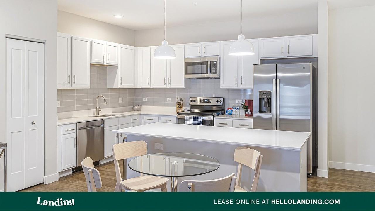 8900 Archer Ave - Photo 4 of 50