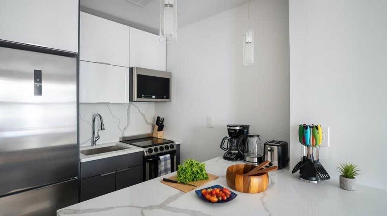 1597 York Ave #1021933P - Photo 5 of 8