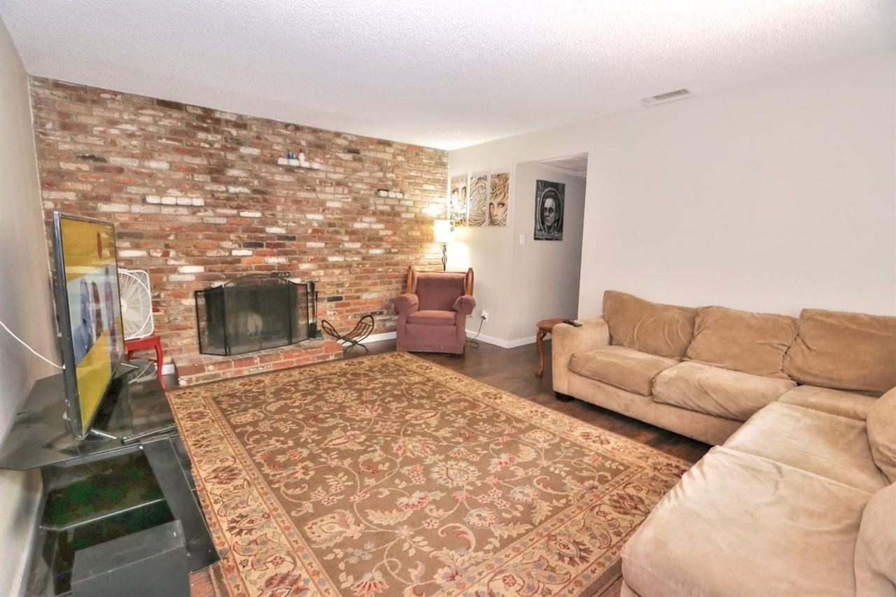 1116 Clinton Rd - Photo 3 of 21