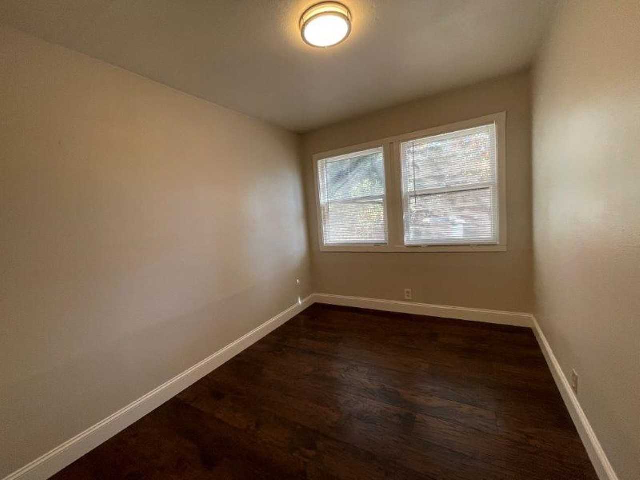 2877 1/2 Marysville Blvd - Photo 6 of 12