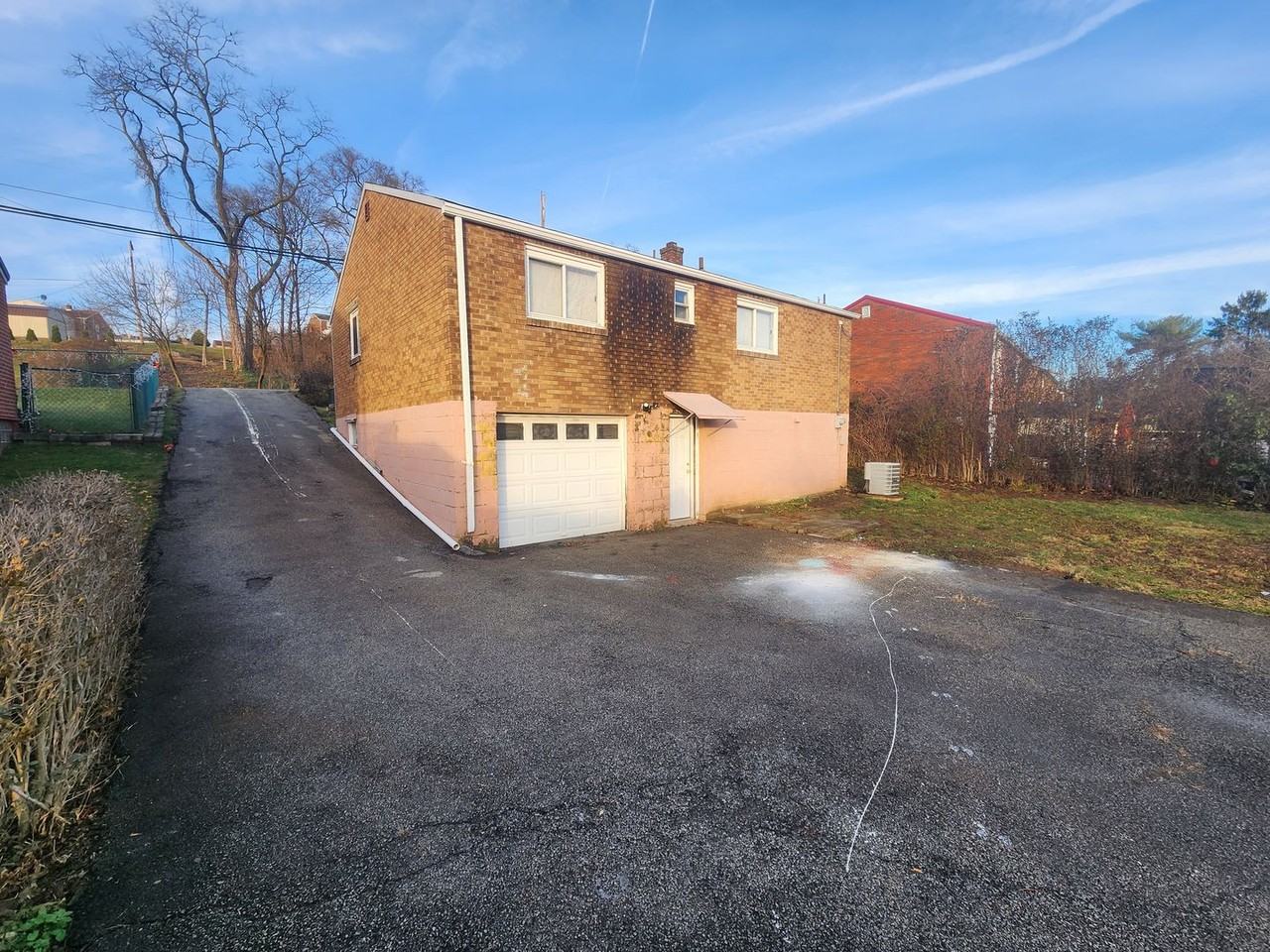 147 Glencoe Dr - Photo 2 of 44
